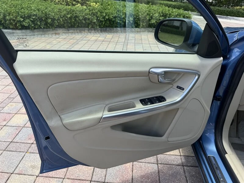 2016 Volvo V60 1st Gen - Image 24 of 24