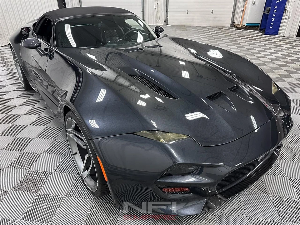 2016 - Image 10 of 31