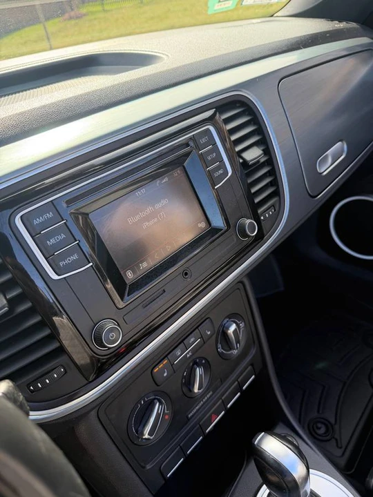 2016 Volkswagen A5 Beetle - Image 14 of 21