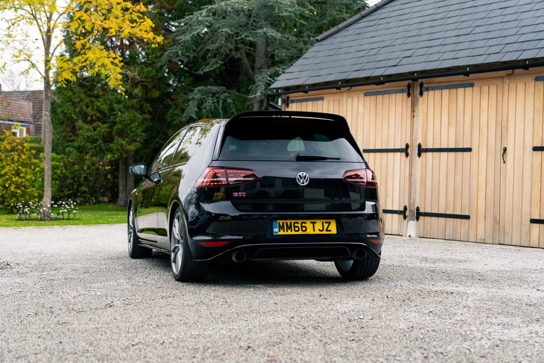2016 Volkswagen GTI Mk7 - Image 7 of 31