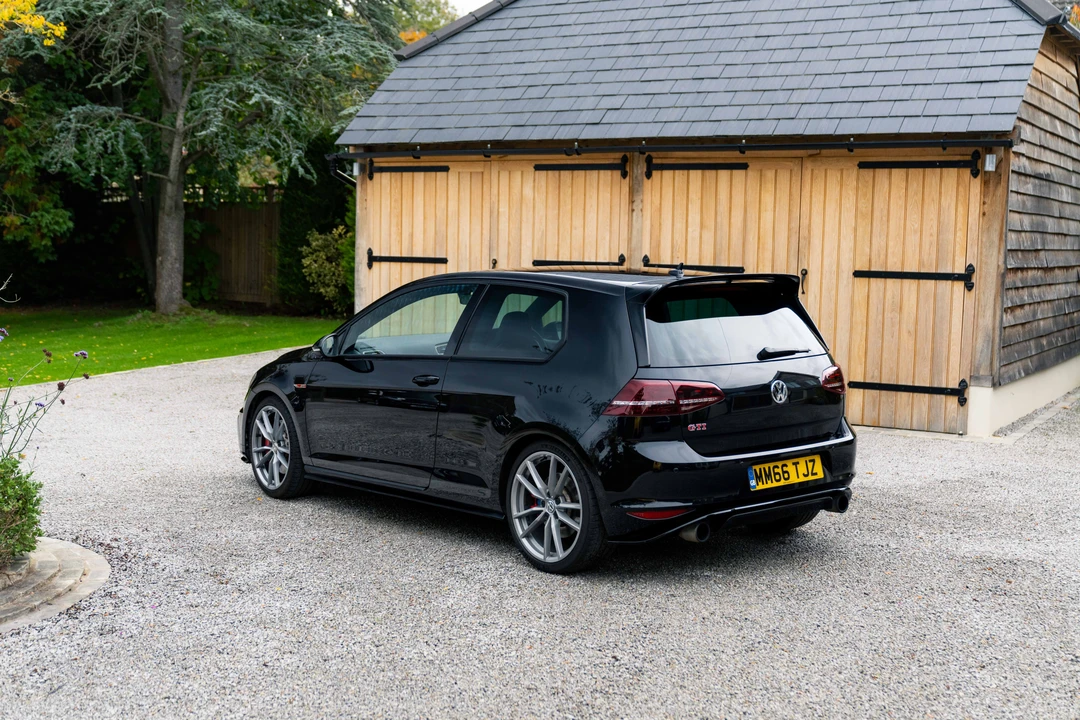 2016 Volkswagen GTI Mk7 - Image 21 of 31