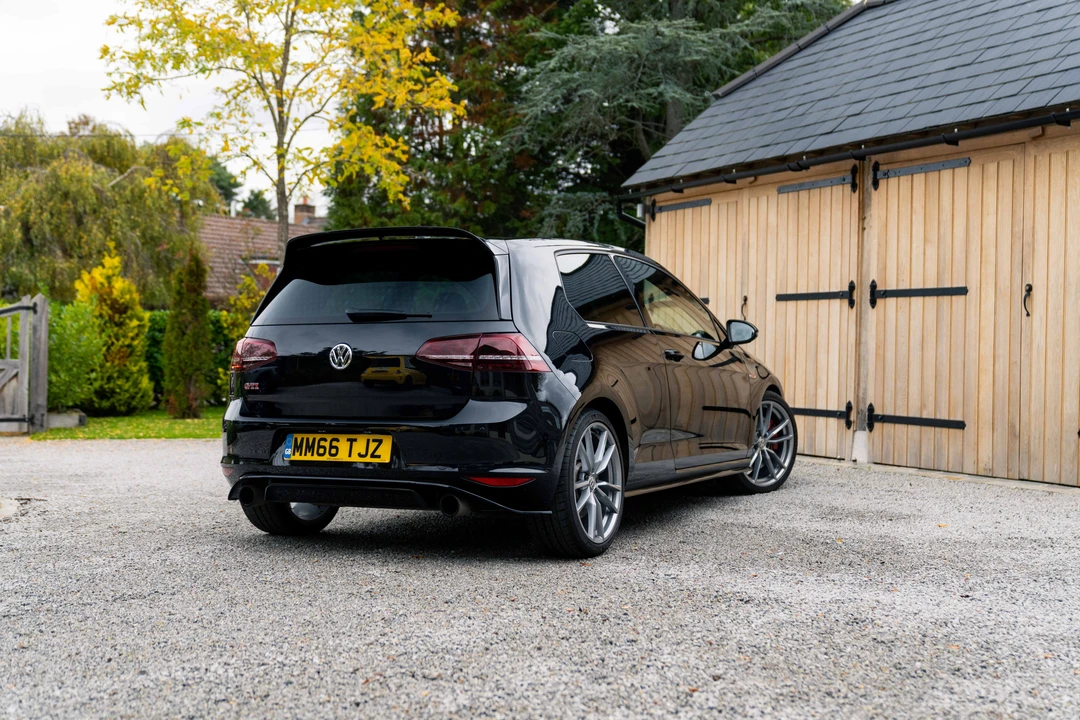 2016 Volkswagen GTI Mk7 - Image 13 of 31