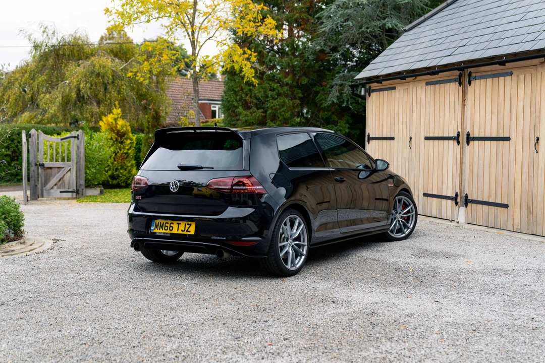 2016 Volkswagen GTI Mk7 - Image 23 of 31