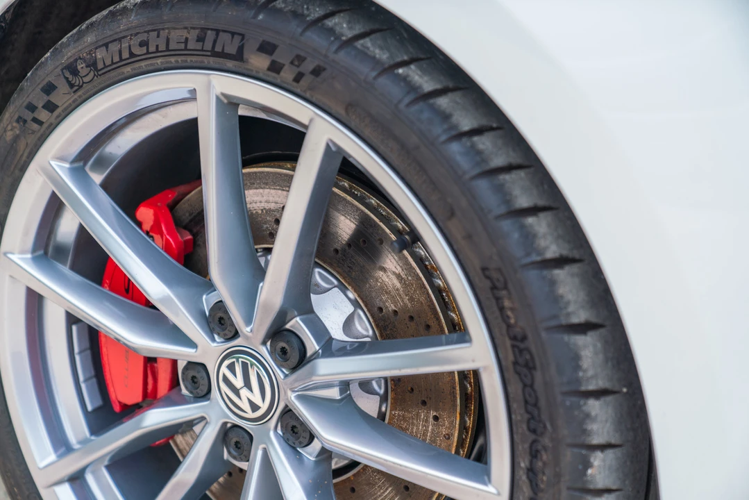 2016 Volkswagen GTI Mk7 - Image 9 of 31