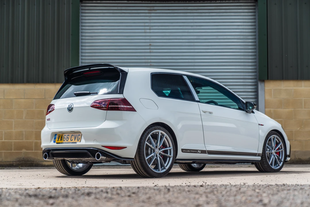 2016 Volkswagen GTI Mk7 - Image 7 of 31