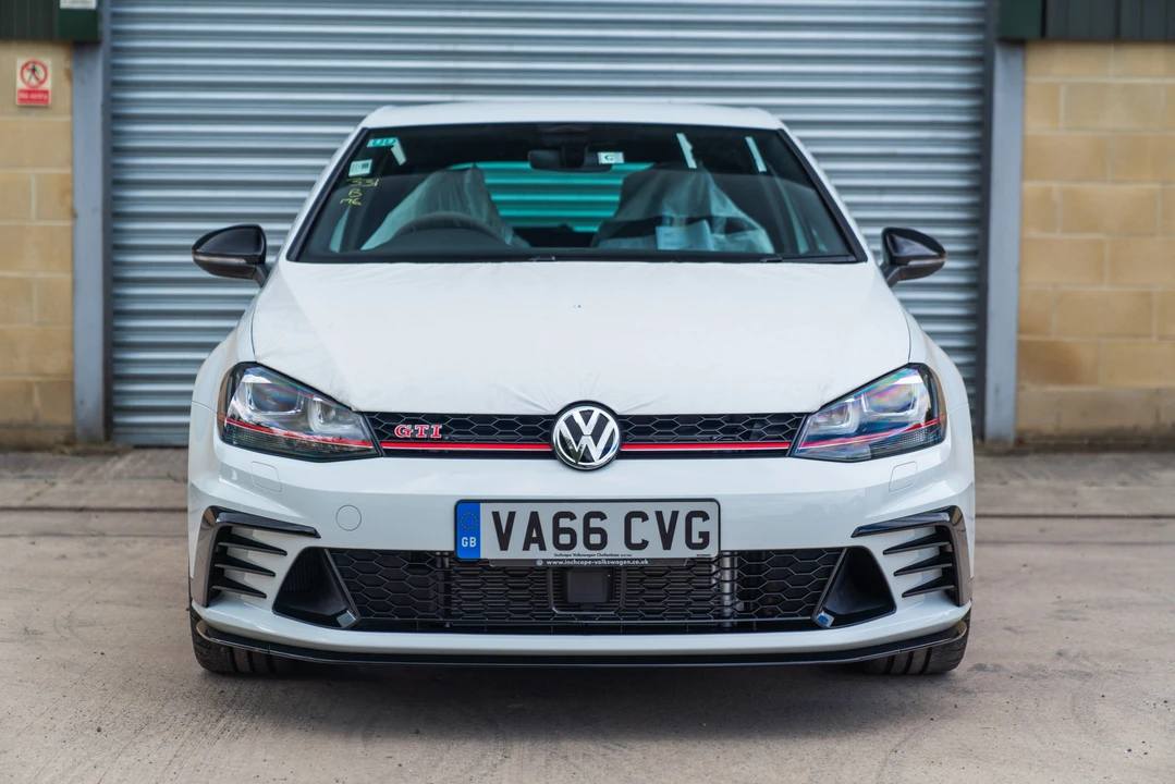 2016 Volkswagen GTI Mk7 - Image 3 of 31