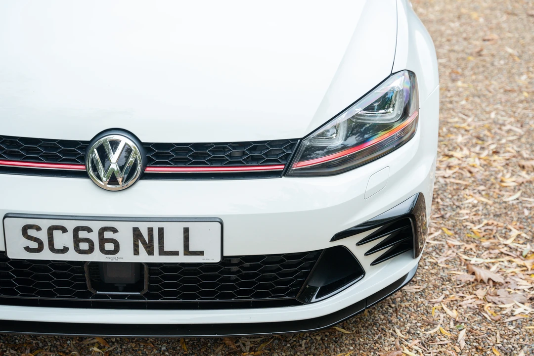 2016 Volkswagen GTI Mk7 - Image 25 of 31