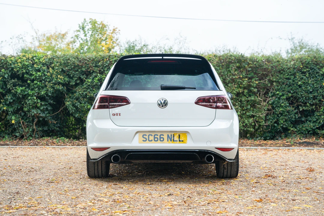 2016 Volkswagen GTI Mk7 - Image 7 of 31