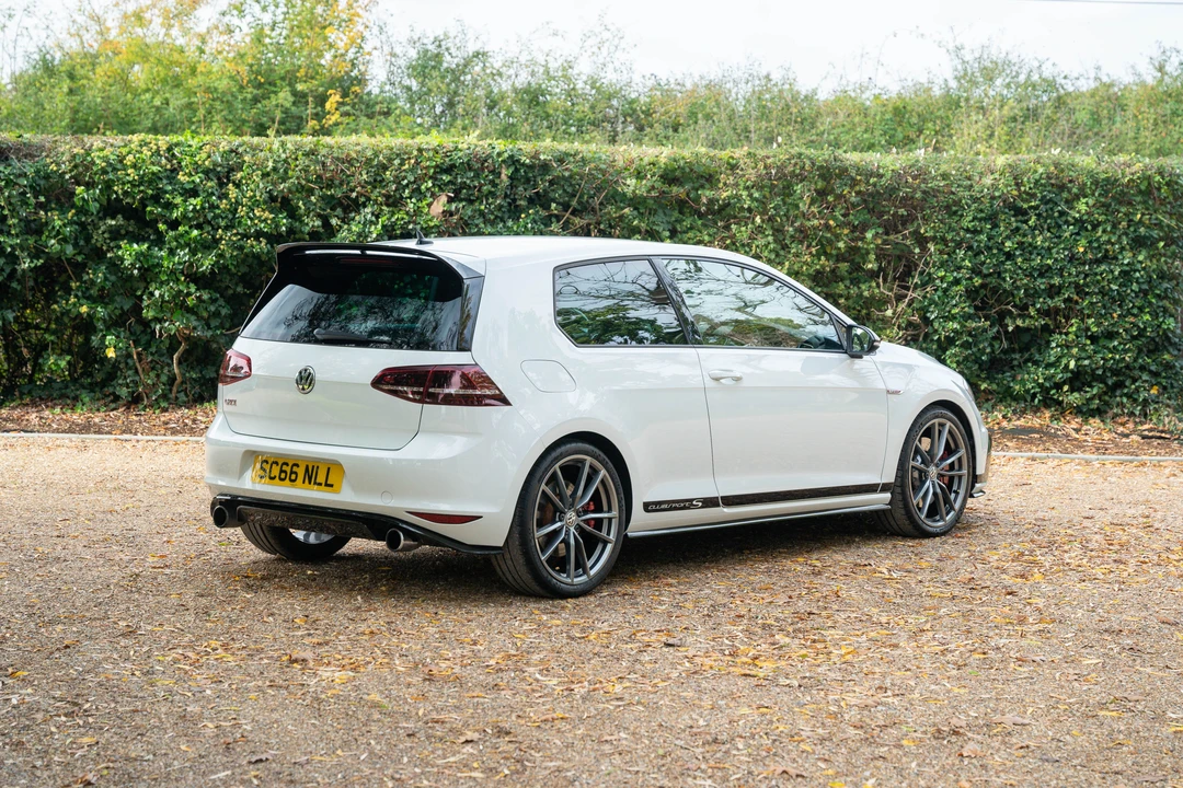 2016 Volkswagen GTI Mk7 - Image 14 of 31