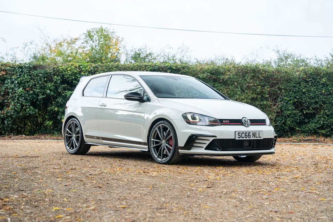 2016 Volkswagen GTI Mk7 - Image 4 of 31