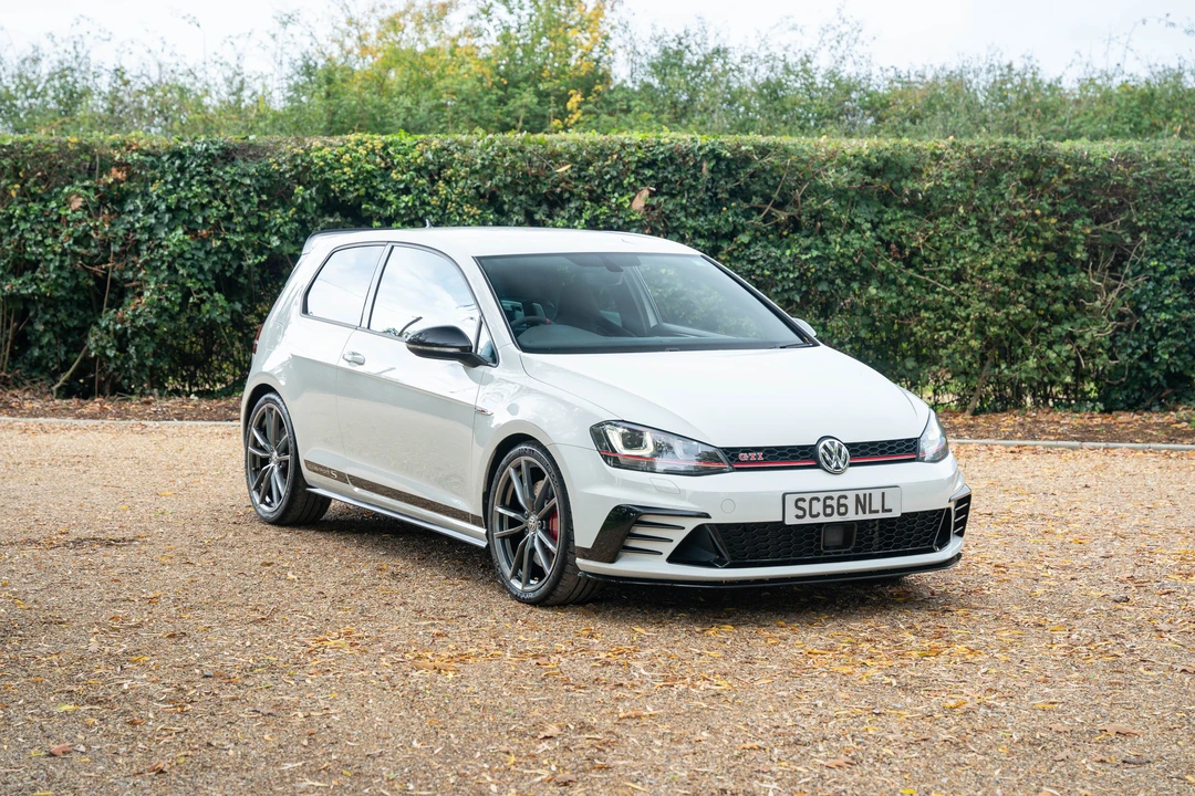 2016 Volkswagen GTI Mk7 - Image 12 of 31