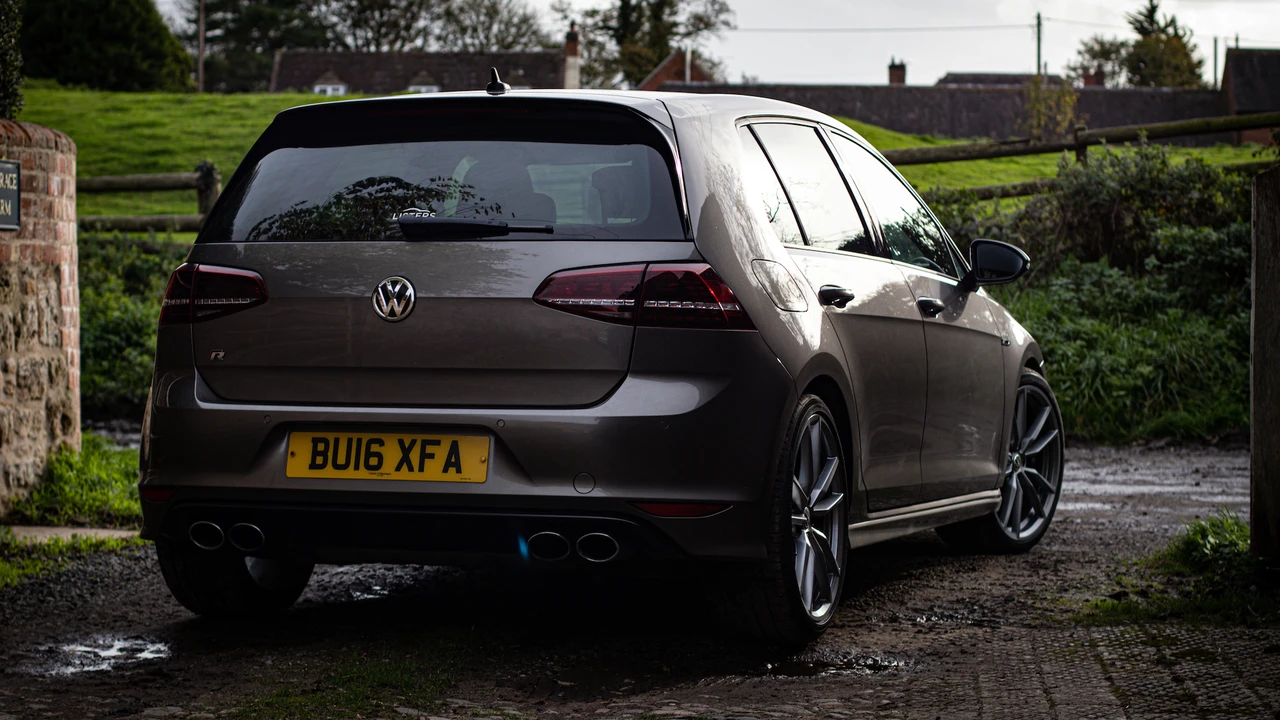 2016 Volkswagen Golf R Mk7 - Image 12 of 31