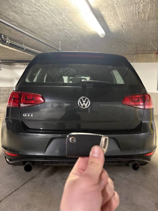 2016 Volkswagen GTI Mk7 - Image 9 of 21