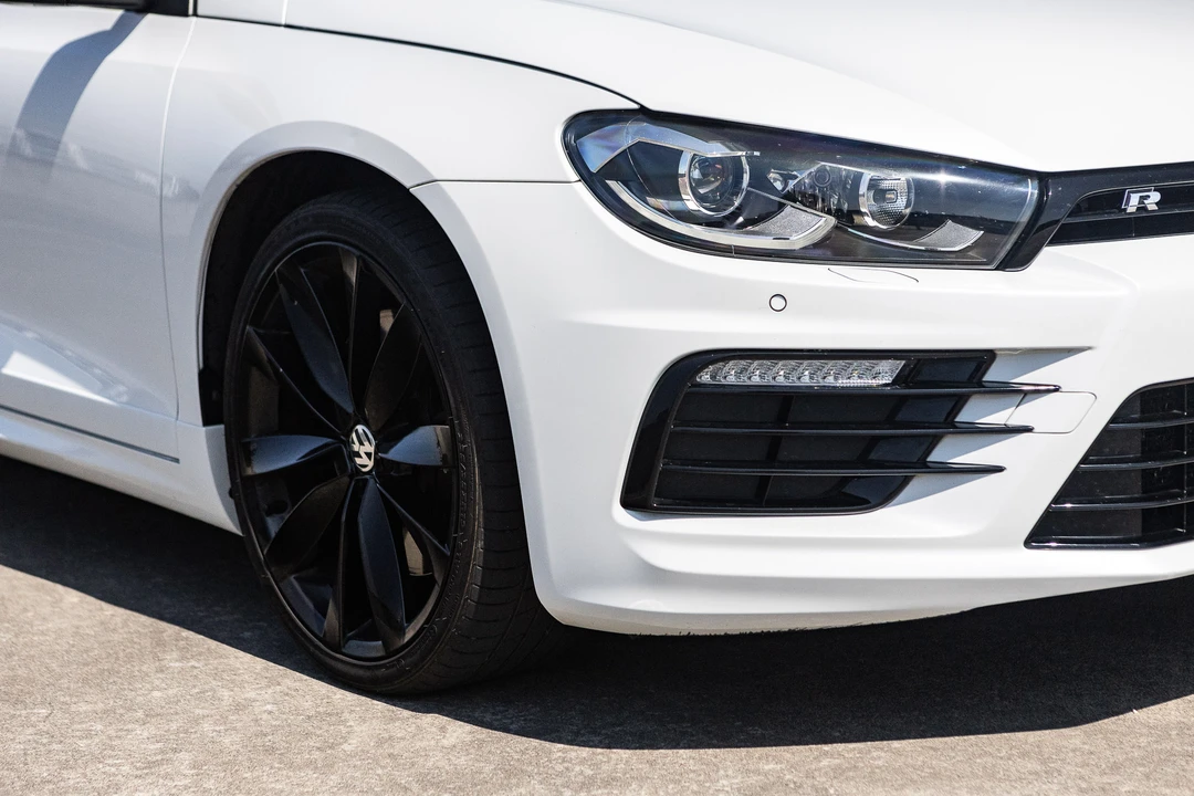 2016 Volkswagen Scirocco - Image 17 of 31