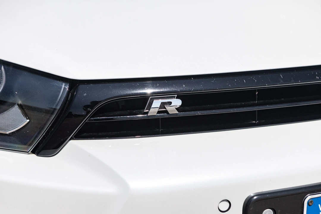 2016 Volkswagen Scirocco - Image 21 of 31