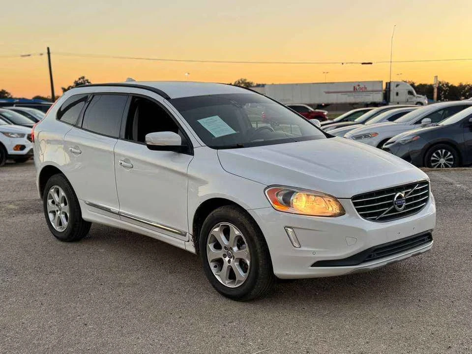 2016 Volvo XC60 1st Gen - Image 2 of 8