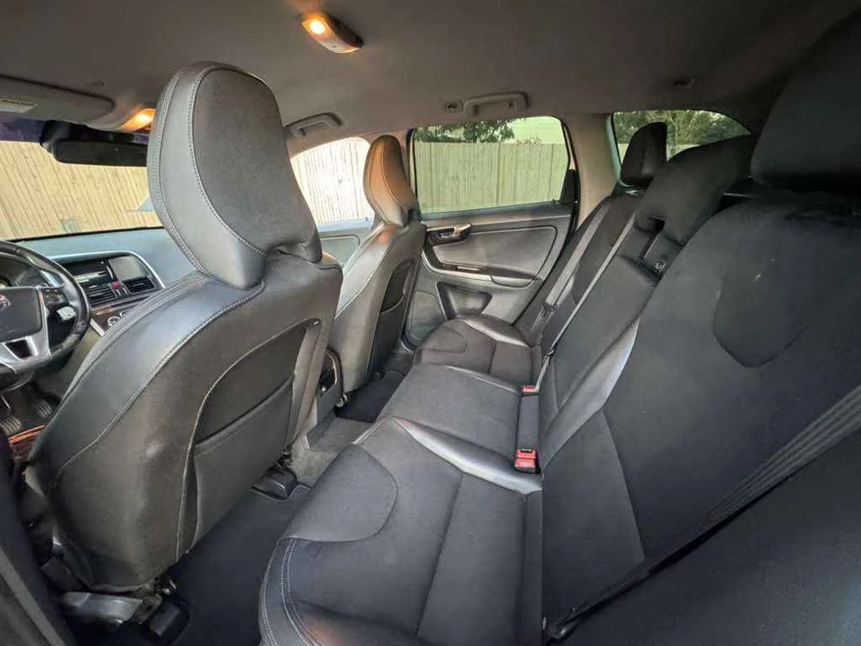 2016 Volvo XC60 1st Gen - Image 6 of 8