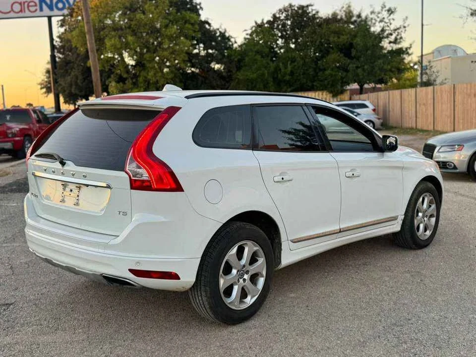 2016 Volvo XC60 1st Gen - Image 4 of 8