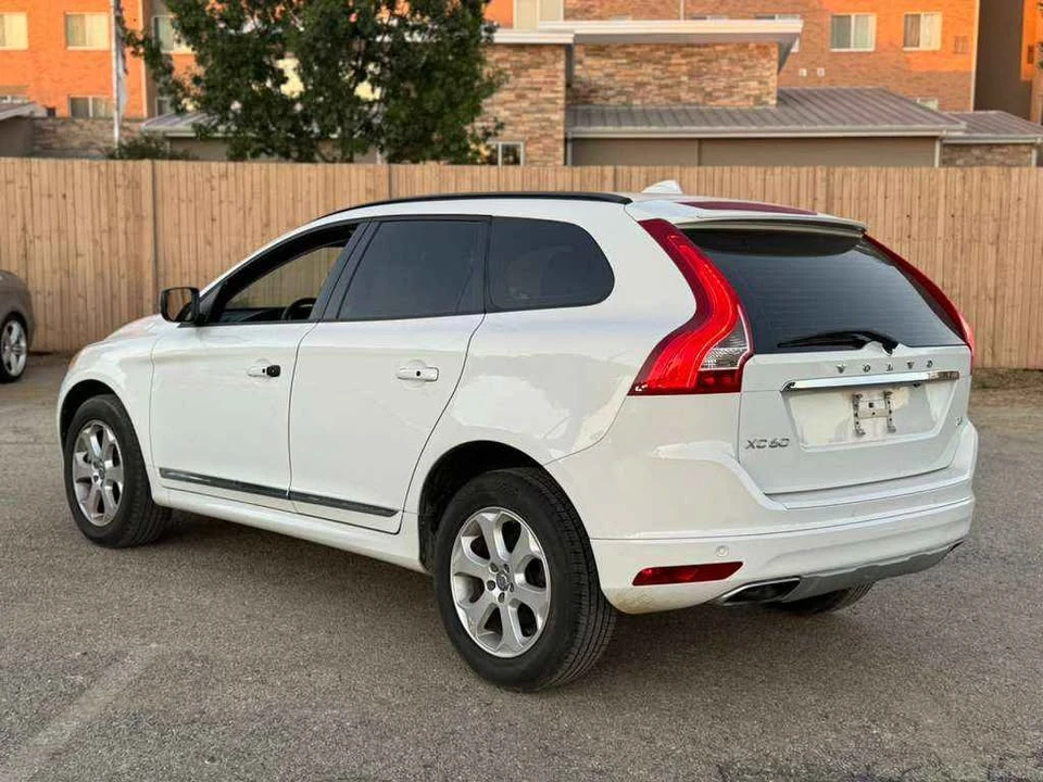 2016 Volvo XC60 1st Gen - Image 5 of 8
