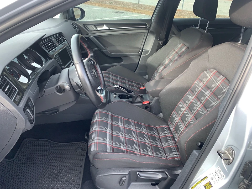 2016 Volkswagen GTI Mk7 - Image 13 of 30
