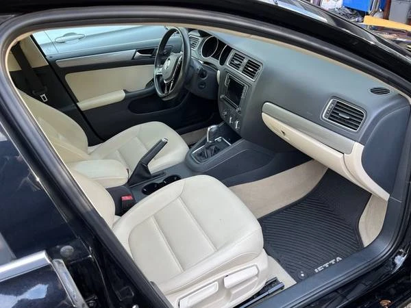 2016 Volkswagen A6 Jetta - Image 4 of 11