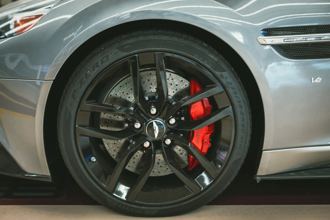 2016 Aston Martin Vanquish 2nd Gen - Image 6 of 31