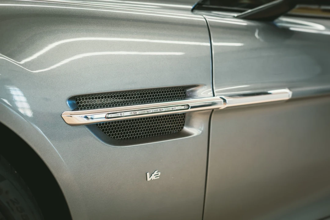 2016 Aston Martin Vanquish 2nd Gen - Image 7 of 31