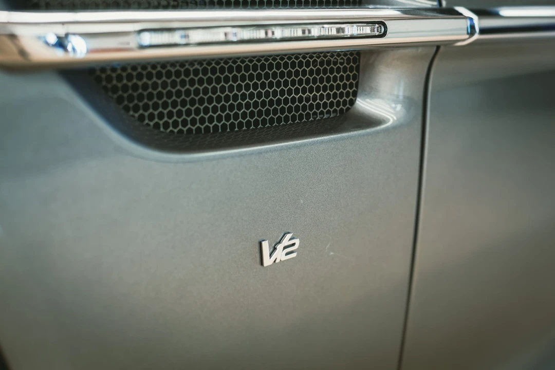 2016 Aston Martin Vanquish 2nd Gen - Image 8 of 31