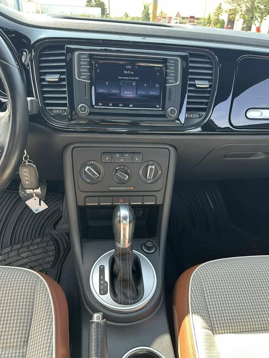 2016 Volkswagen A5 Beetle - Image 12 of 17
