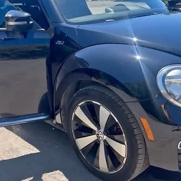 2016 Volkswagen Beetle R-Line SE Hatchback