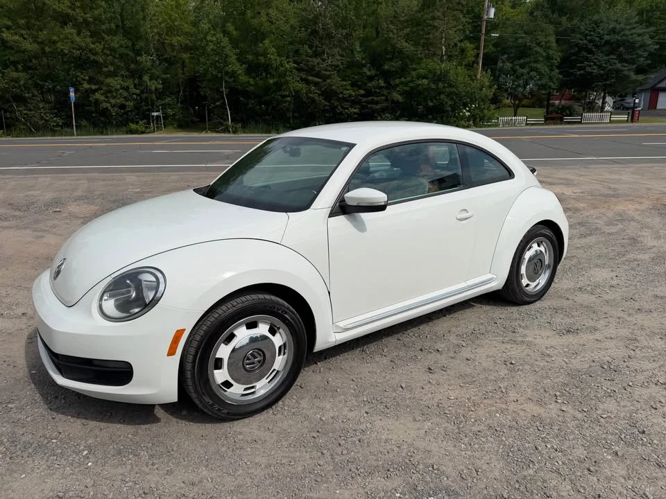 2016 Volkswagen A5 Beetle - Image 2 of 20