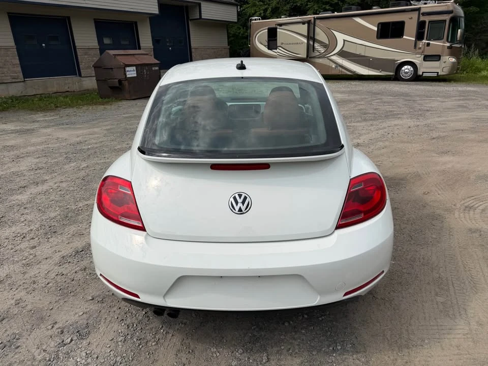 2016 Volkswagen A5 Beetle - Image 9 of 20