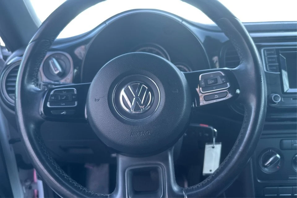 2016 Volkswagen A5 Beetle - Image 16 of 20