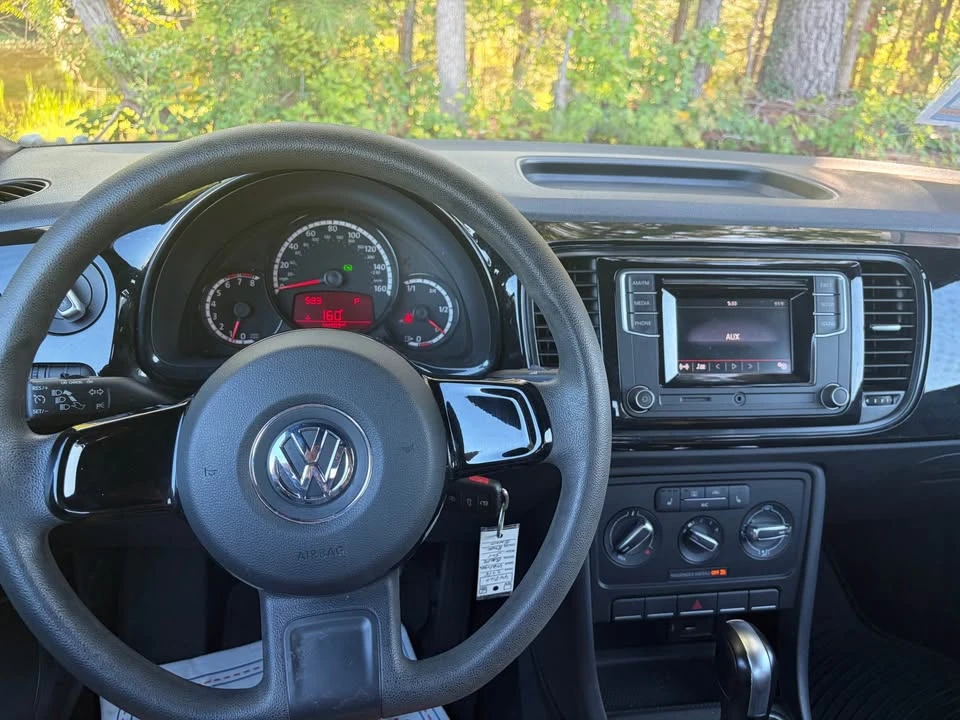 2016 Volkswagen A5 Beetle - Image 9 of 11