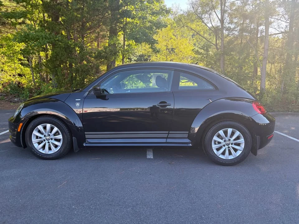 2016 Volkswagen A5 Beetle - Image 2 of 11