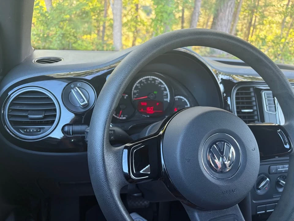 2016 Volkswagen A5 Beetle - Image 10 of 11