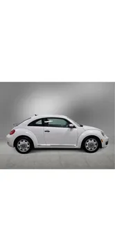 2016 Volkswagen Beetle 1.8T Classic Hatchback 2D