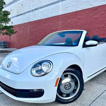 2016 Volkswagen Beetle 1.8T Denim Convertible 2D