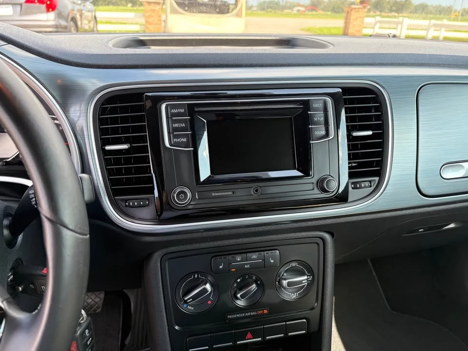 2016 Volkswagen A5 Beetle - Image 6 of 12
