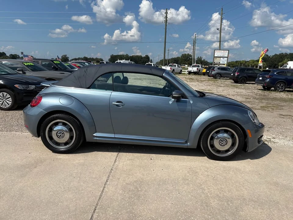 2016 Volkswagen A5 Beetle - Image 2 of 12