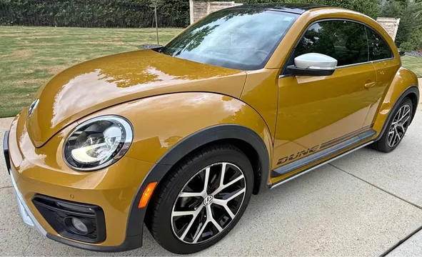 2016 Volkswagen Beetle 1.8T Dune Hatchback 2D