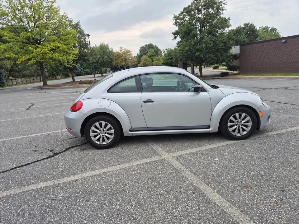 2016 Volkswagen A5 Beetle - Image 6 of 14