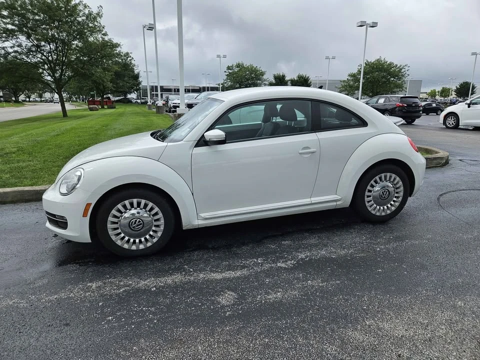 2016 Volkswagen A5 Beetle - Image 2 of 7