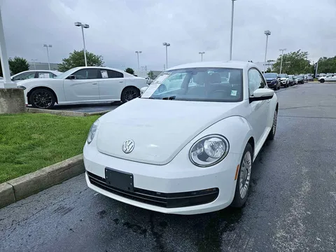 2016 Volkswagen Beetle 1.8T Hatchback 2D
