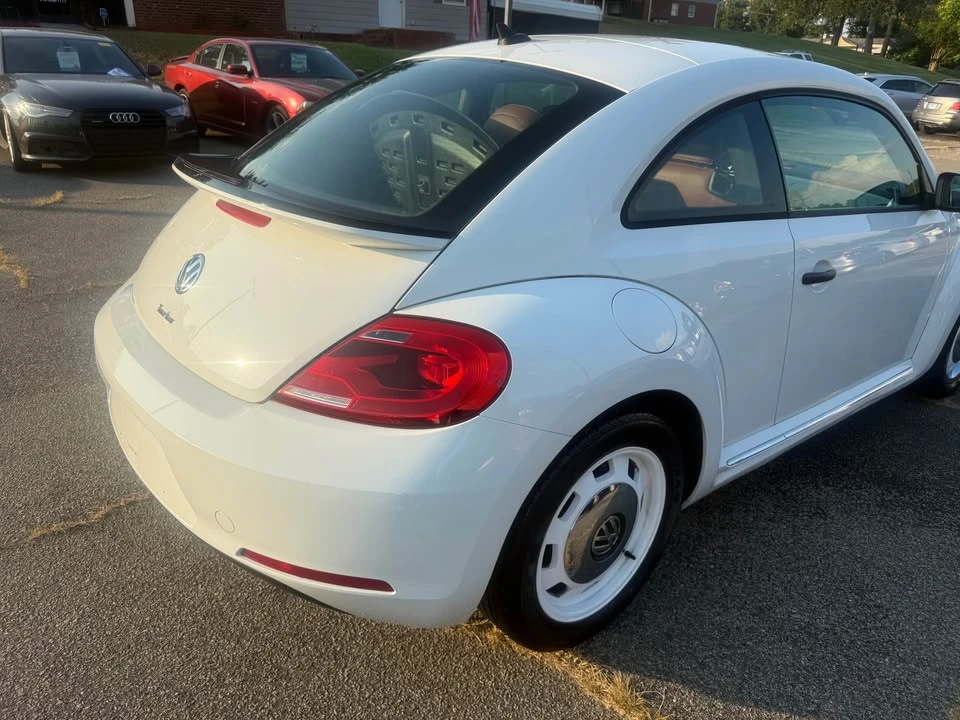 2016 Volkswagen A5 Beetle - Image 5 of 20