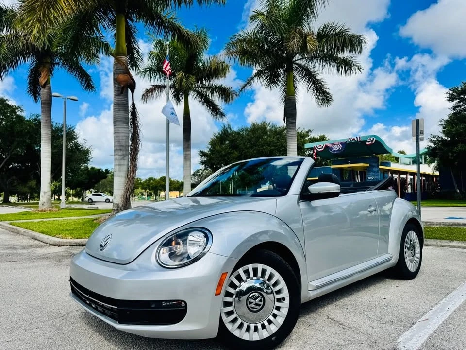 2016 Volkswagen A5 Beetle - Image 2 of 20