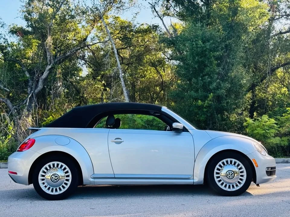 2016 Volkswagen A5 Beetle - Image 11 of 19