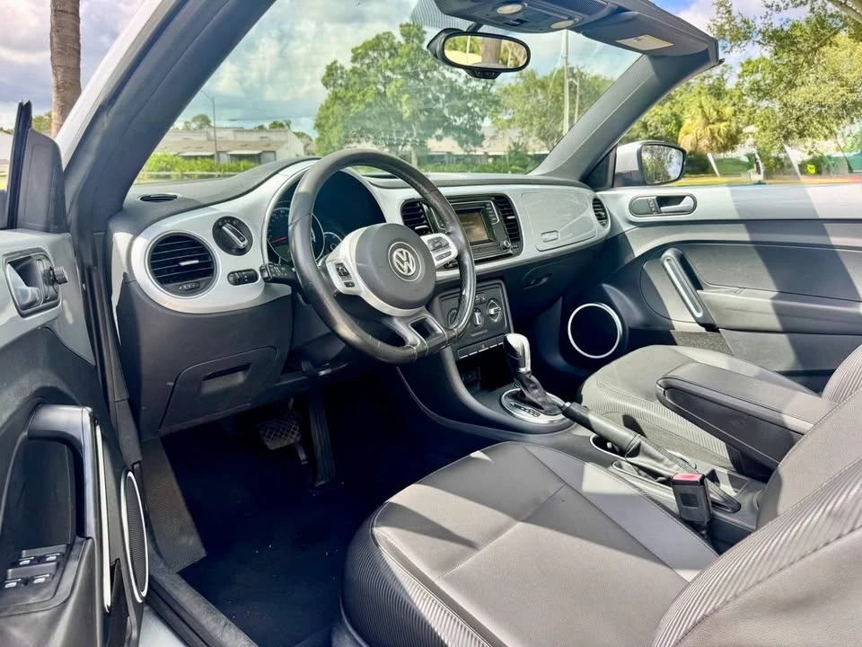 2016 Volkswagen A5 Beetle - Image 17 of 20