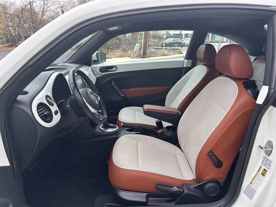2016 Volkswagen A5 Beetle - Image 11 of 19