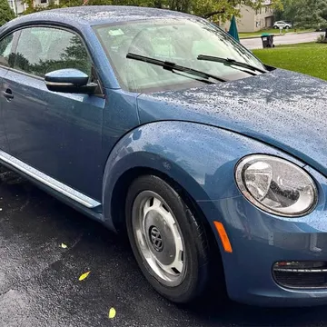 2016 Volkswagen Beetle 1.8T S Hatchback 2D